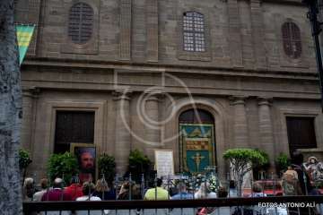  Telde con el empresario Grisaleña en la lectura del pregón de Santiago 2018 (Foto Antonio Alí)